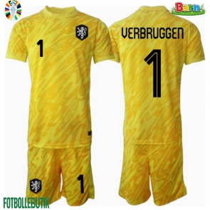 Nederländerna Bart Verbruggen #1 Målvakt Bortaställ Barn EM 2024 Kortärmad (+ Korta byxor)